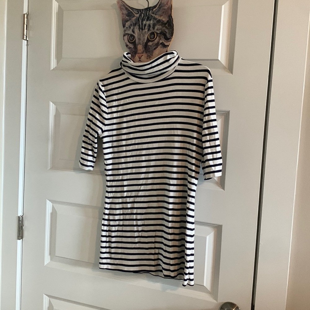 Navy and white shirt sleeve nautical turtle neck